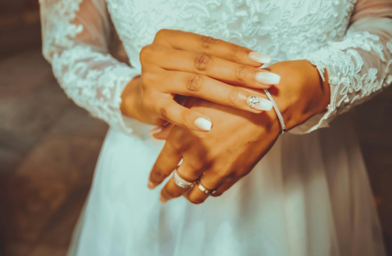 Esempio di nail art acrilica professionale realizzata durante il corso